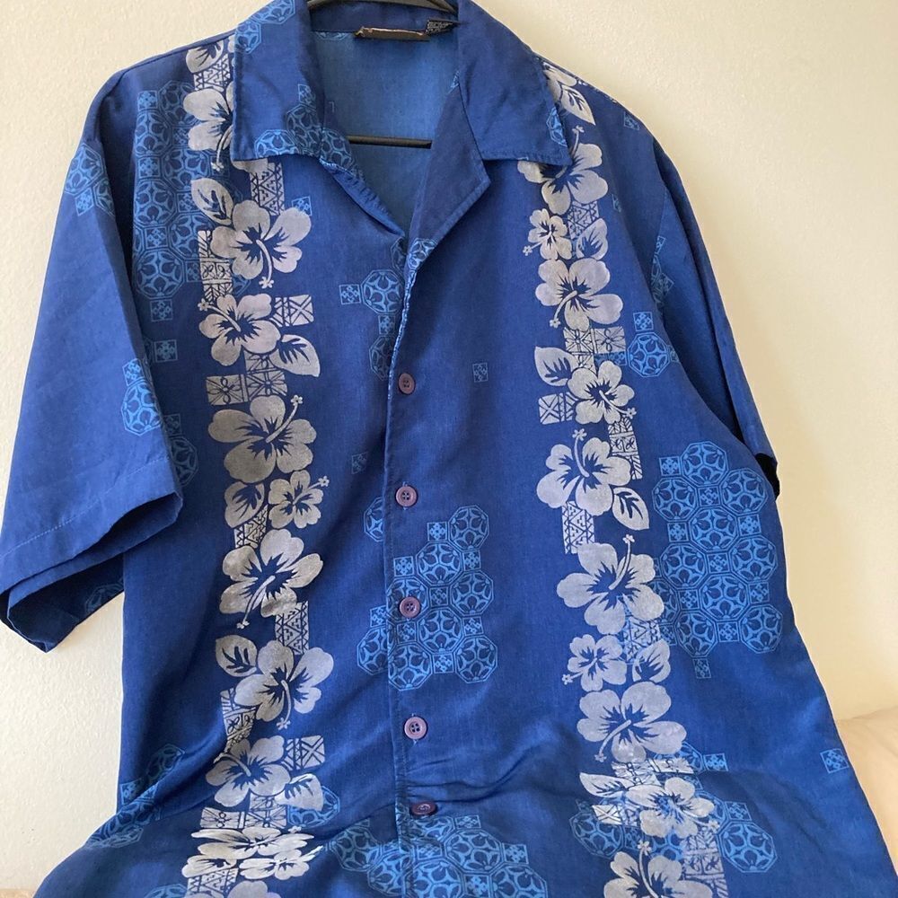 Mens Blue and Silver Vintage ODO Floral Hawaiian Button Down Shirt